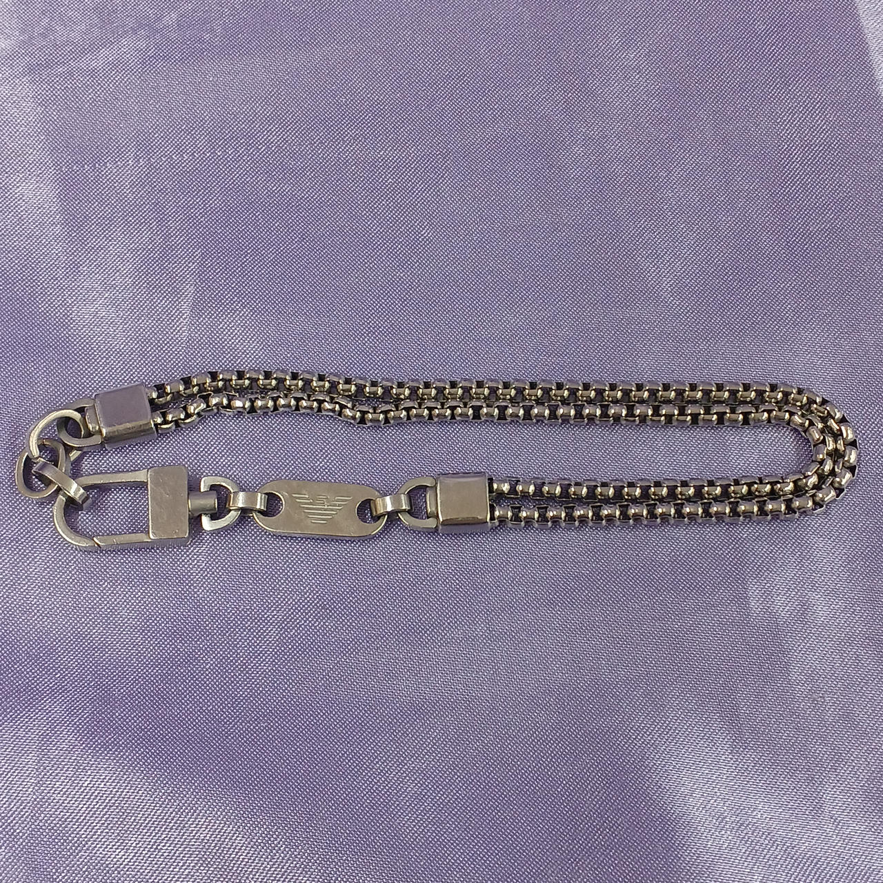 スレキズあります。