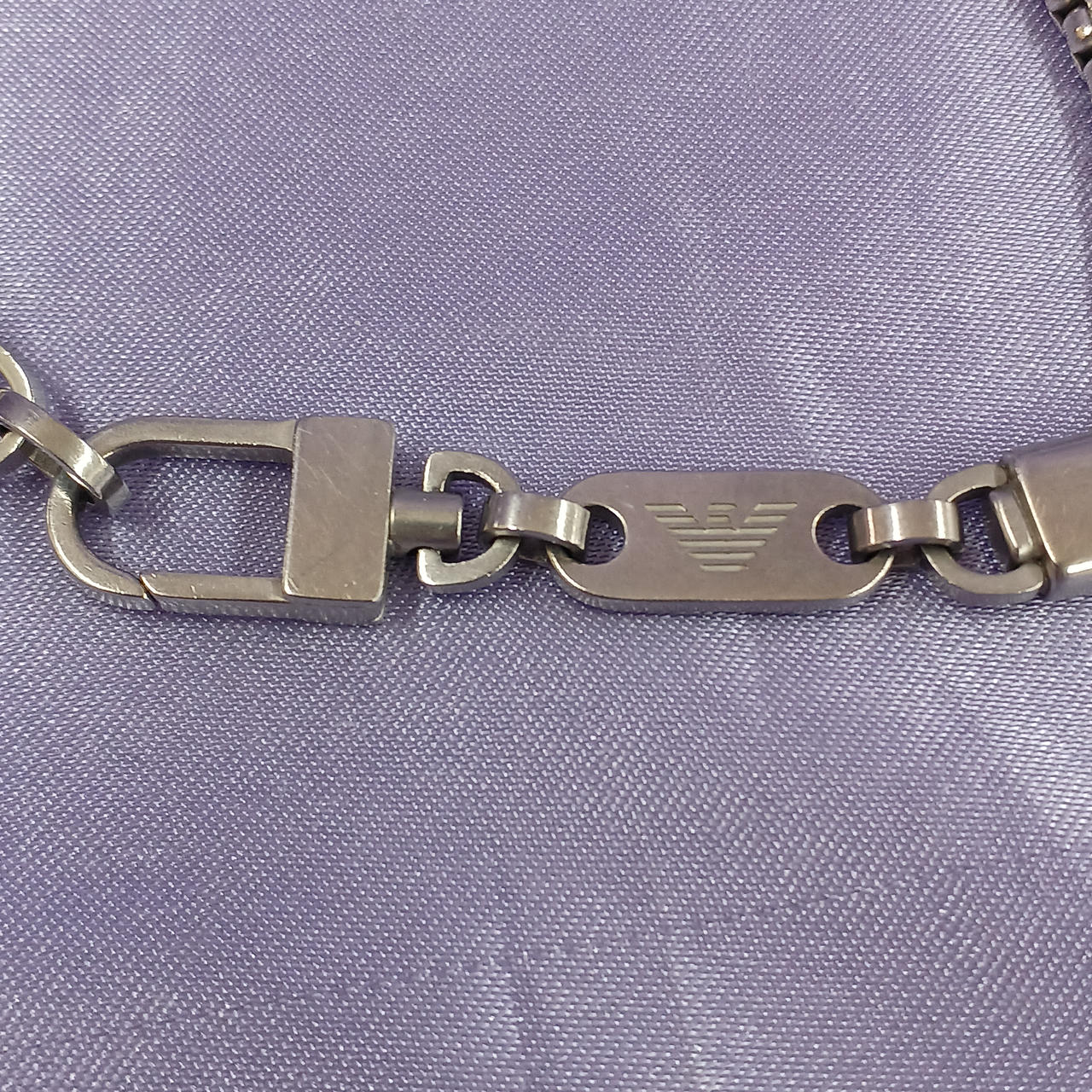 スレキズあります。