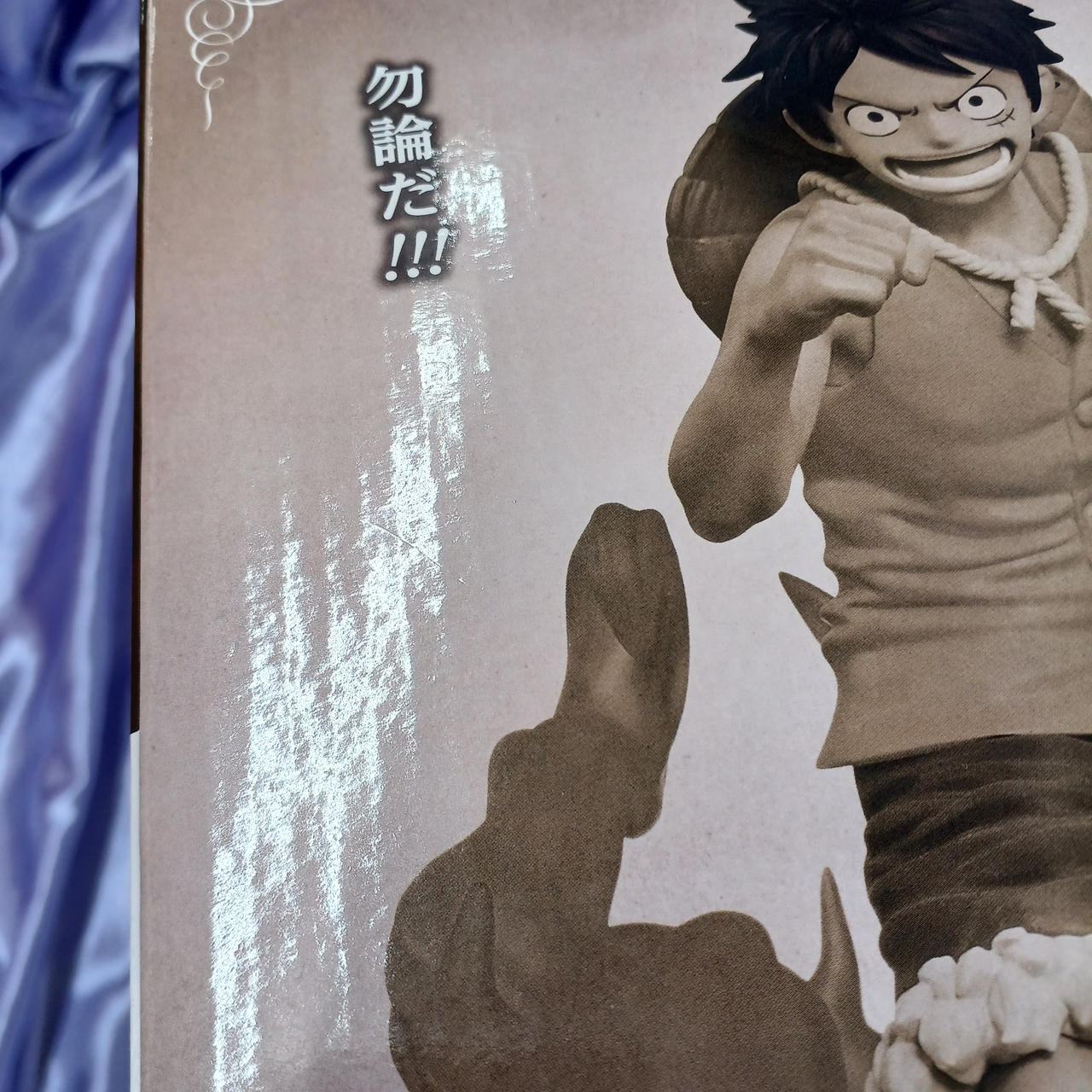 スレキズあります。