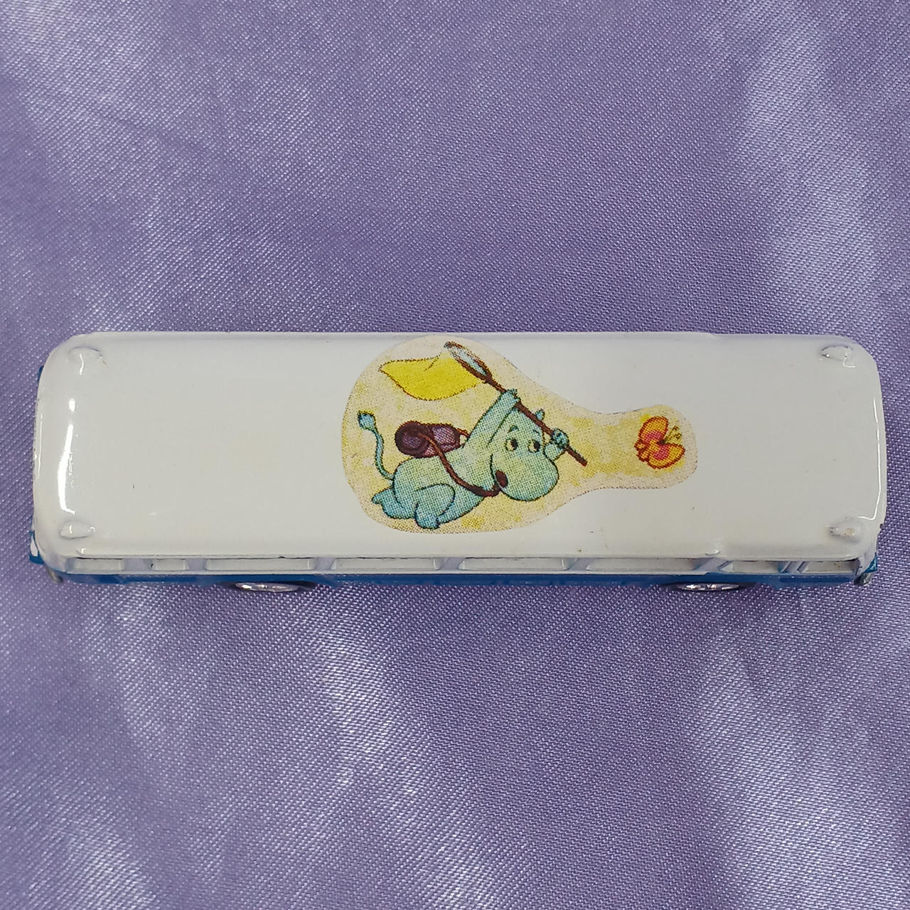 キズ・汚れ・剥がれあります。