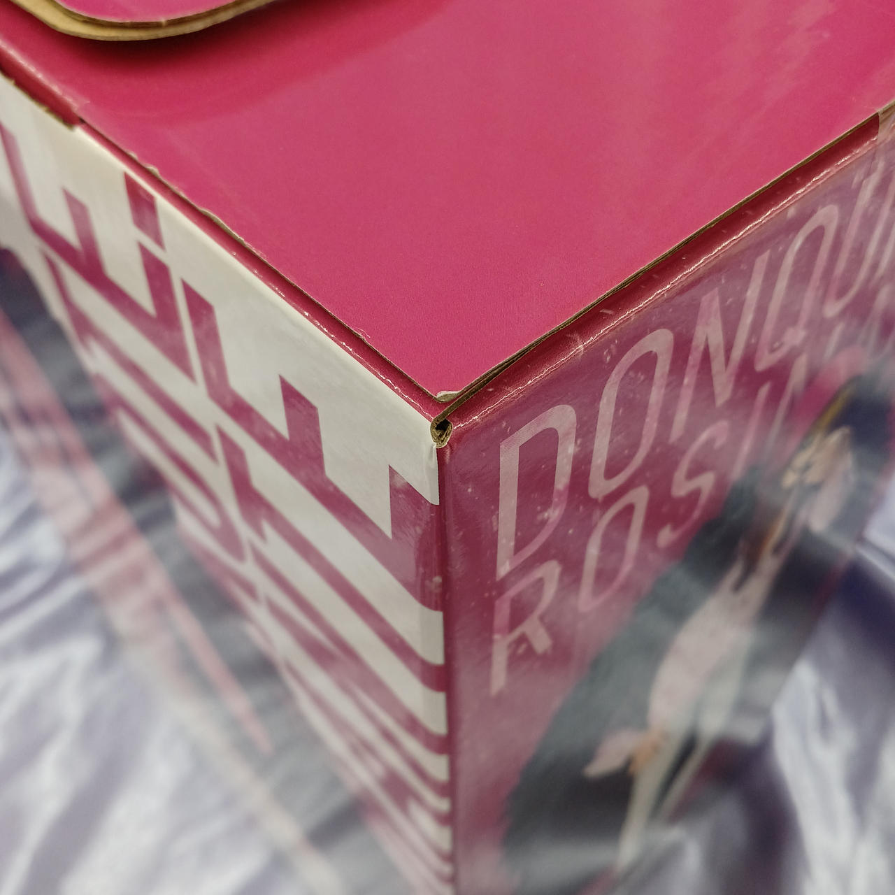 角傷みあります。