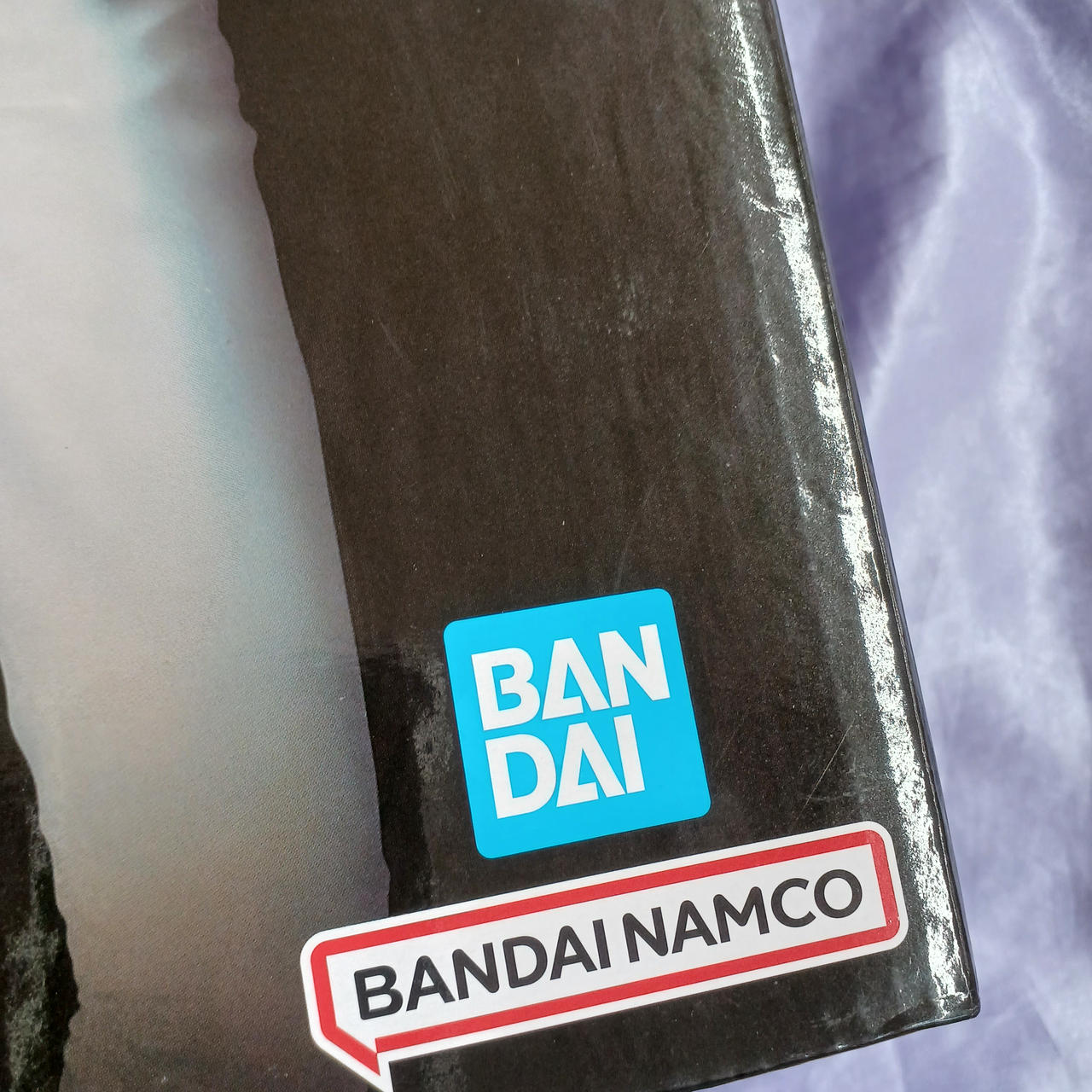 スレキズあります。