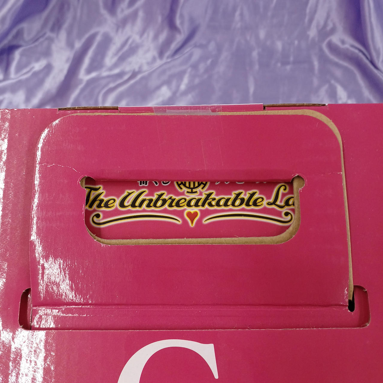 箱傷みあります。