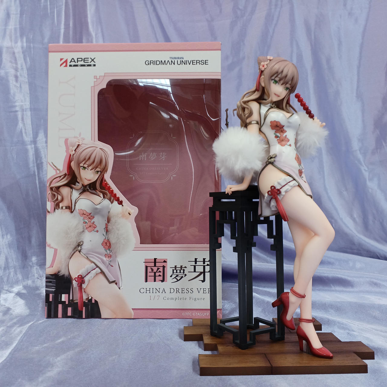 開封品、細かなスレキズ・汚れあります。