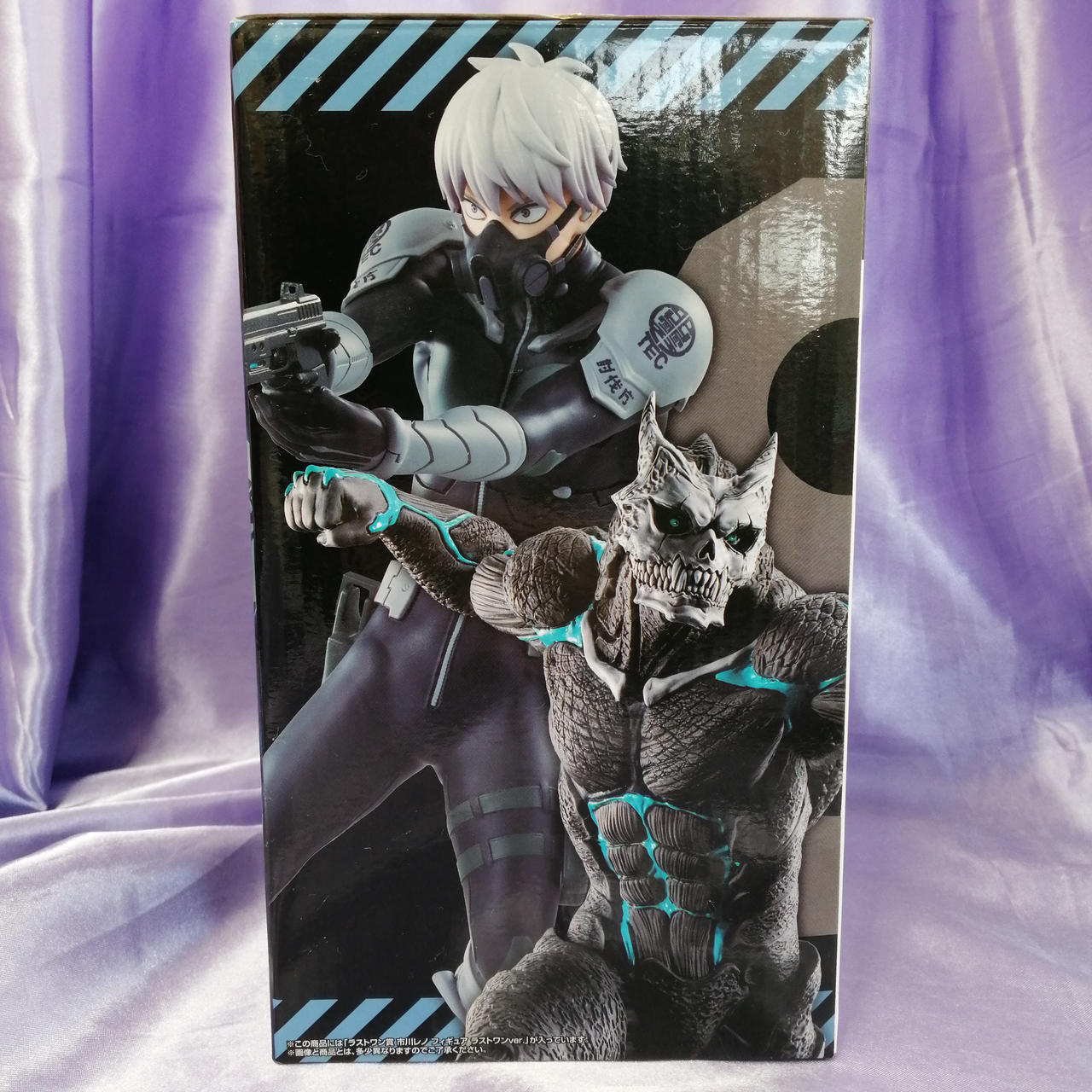 テープ跡あります。