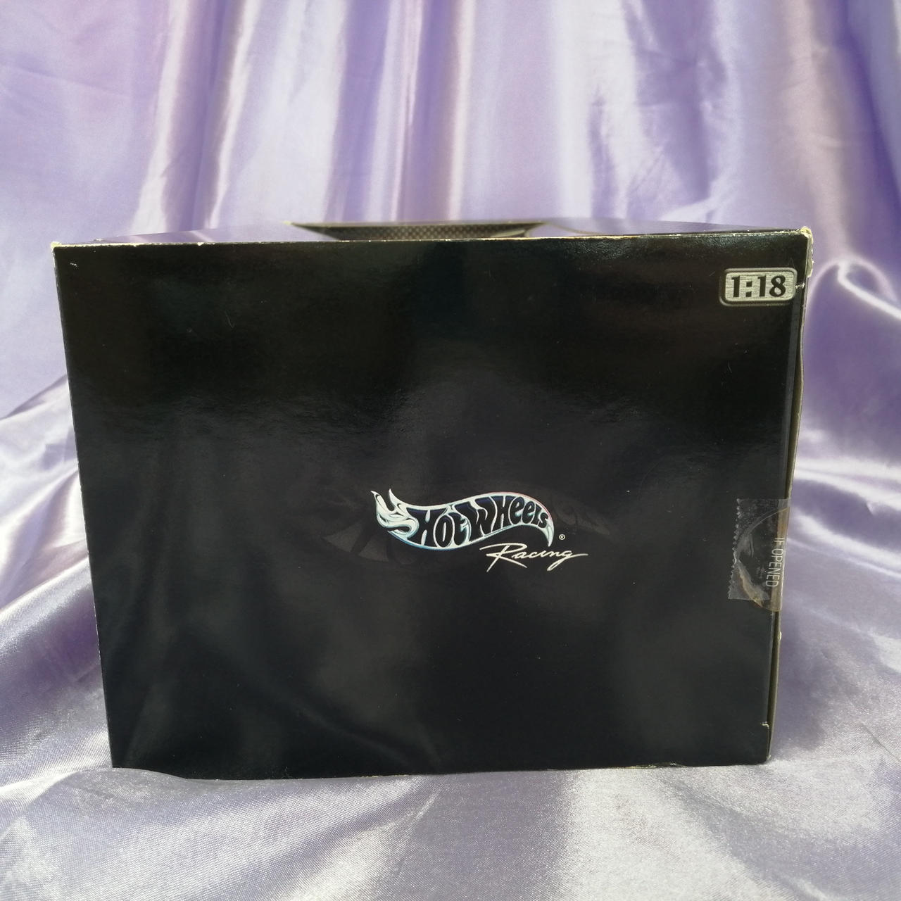 開封品、テープ汚れあります。