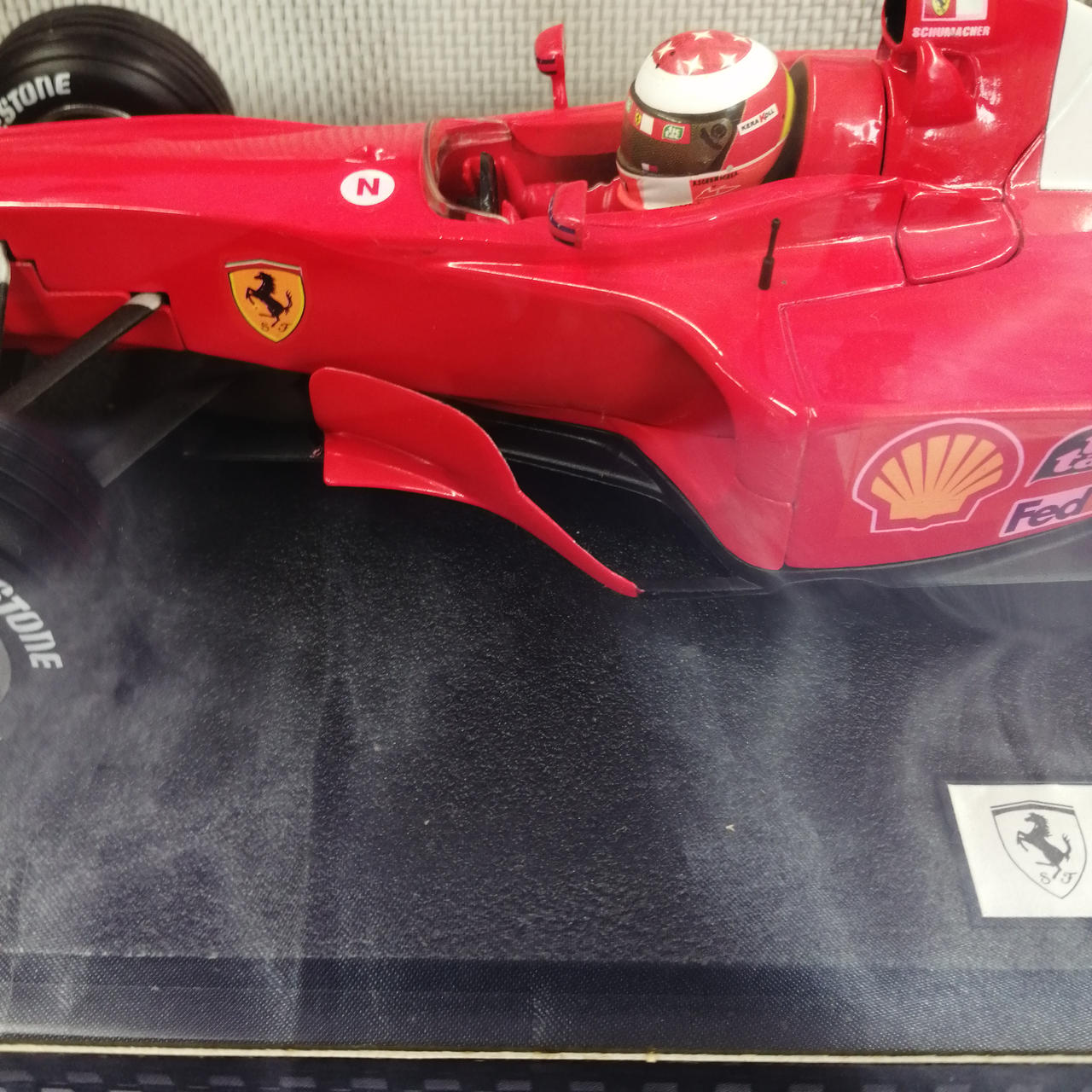 内側にもキズ・汚れあります。