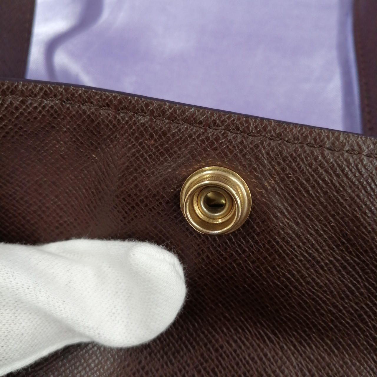 金具周りスレ汚れあります。