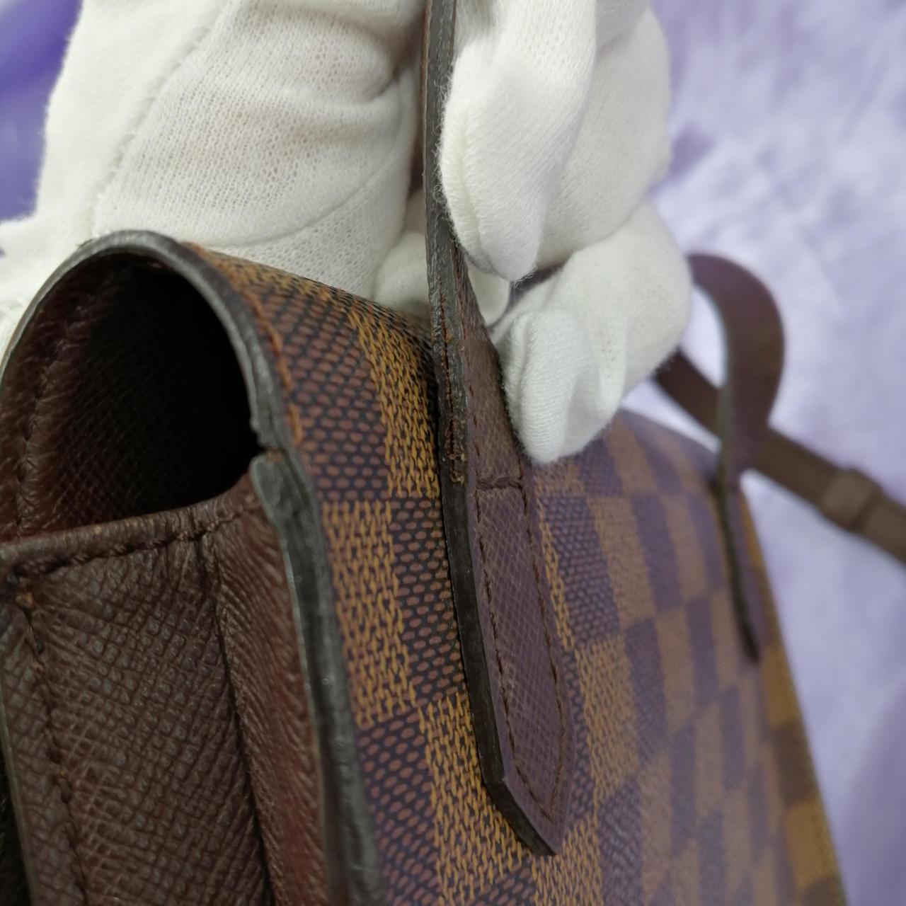 劣化による剥がれ・割れあります。