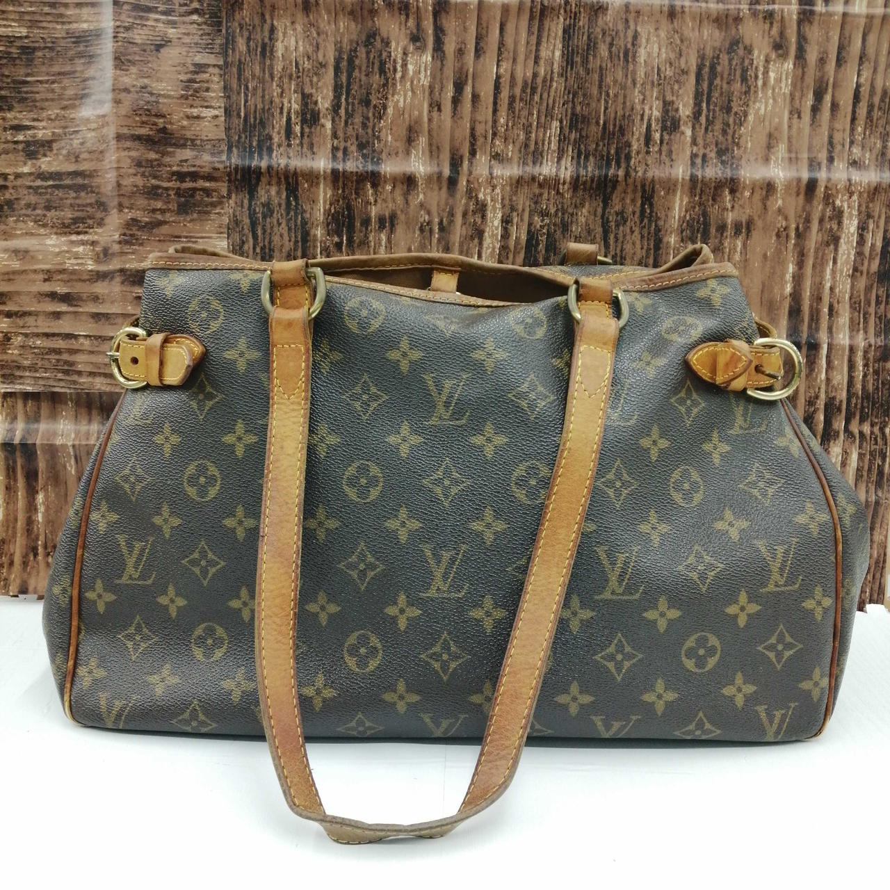 全体的に状態の悪いです。