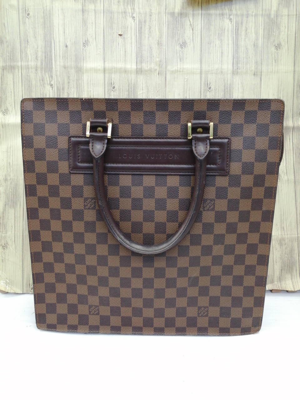 現物はかなり使用感があります。