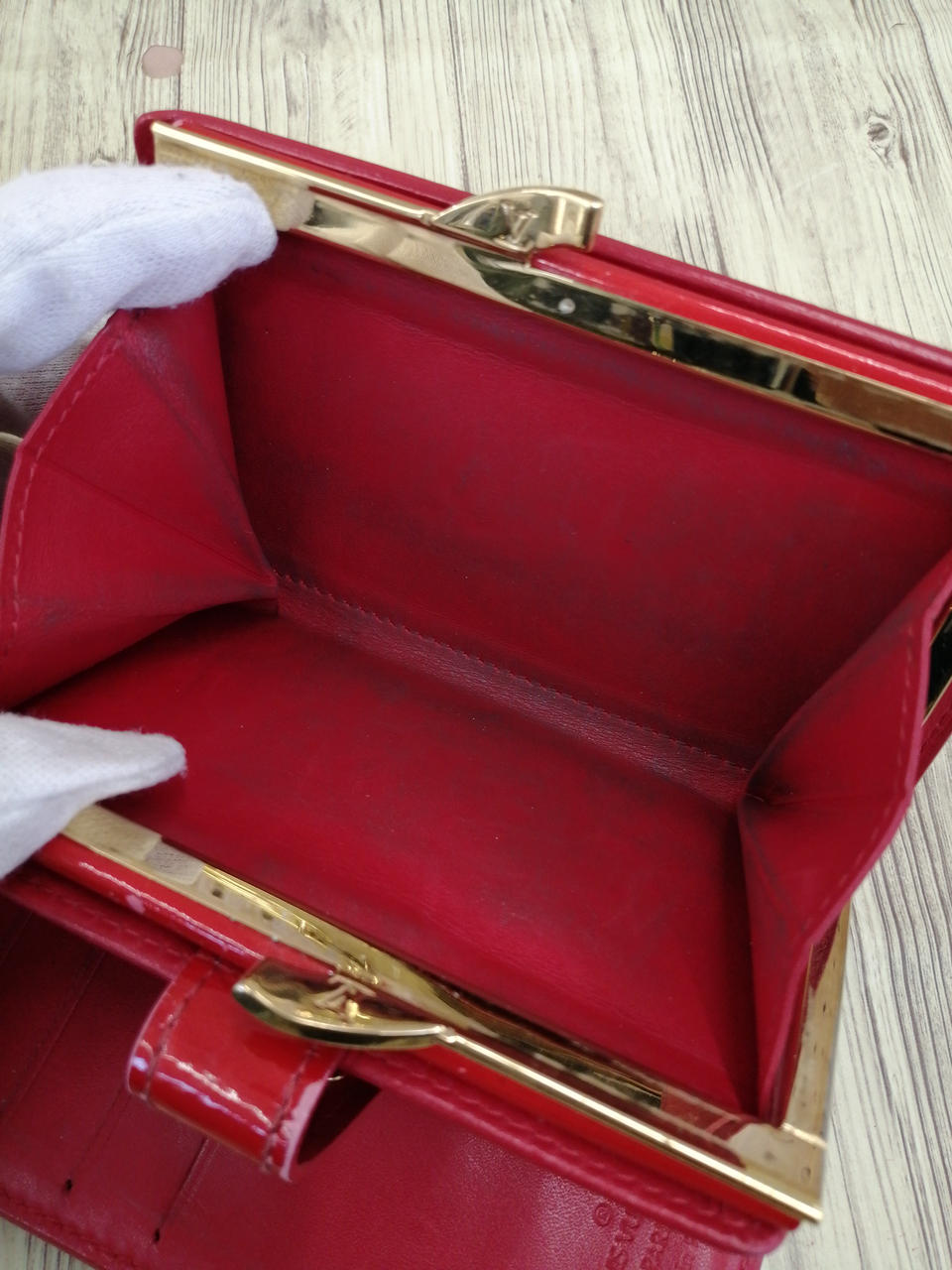 内部使用感が見受けられます