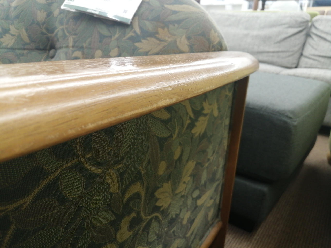 肘掛け部その２