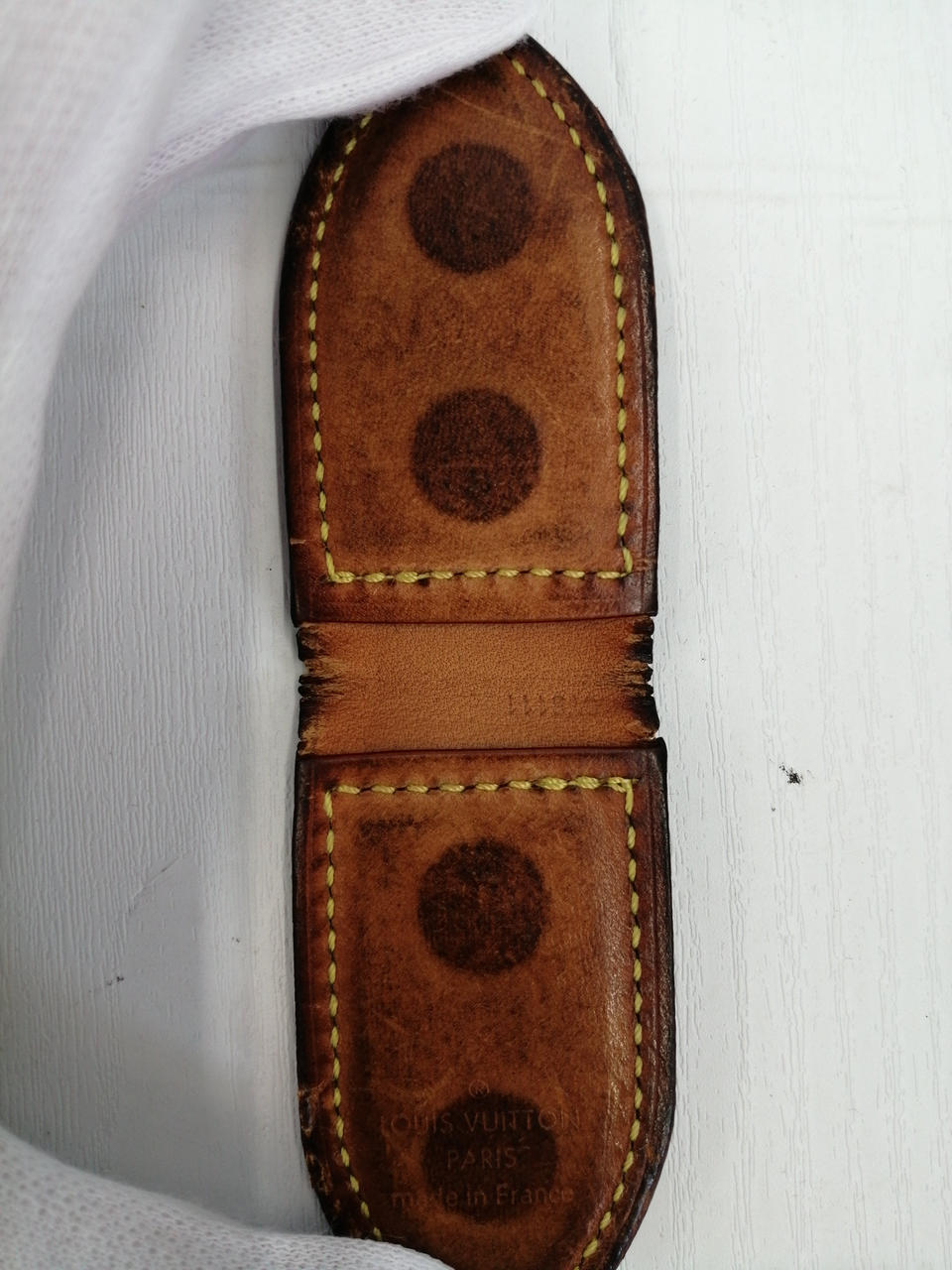 全体的に汚れ有り。