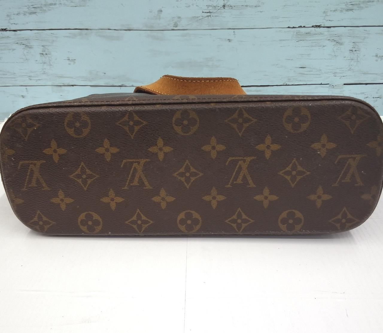 底面スレ、汚れ有り。