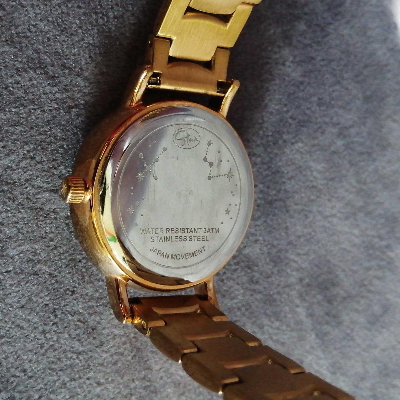 蓋にキズ汚れあり