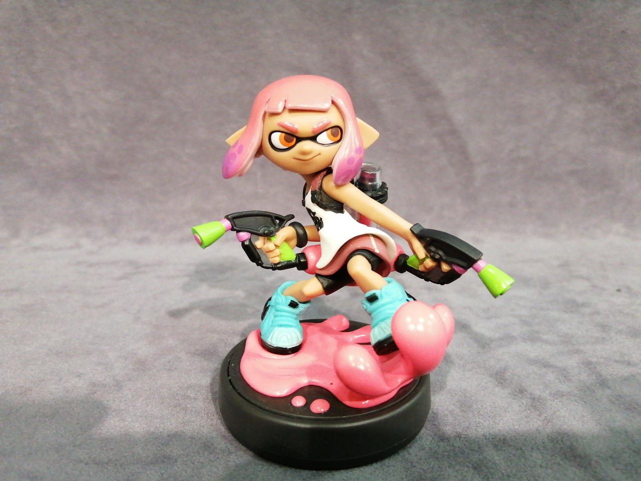 任天堂 - amiibo ガール【ネオンピンク】５個 Amazon.co.jp: amiibo ガール【ネオンピンク】 (スプラトゥーン