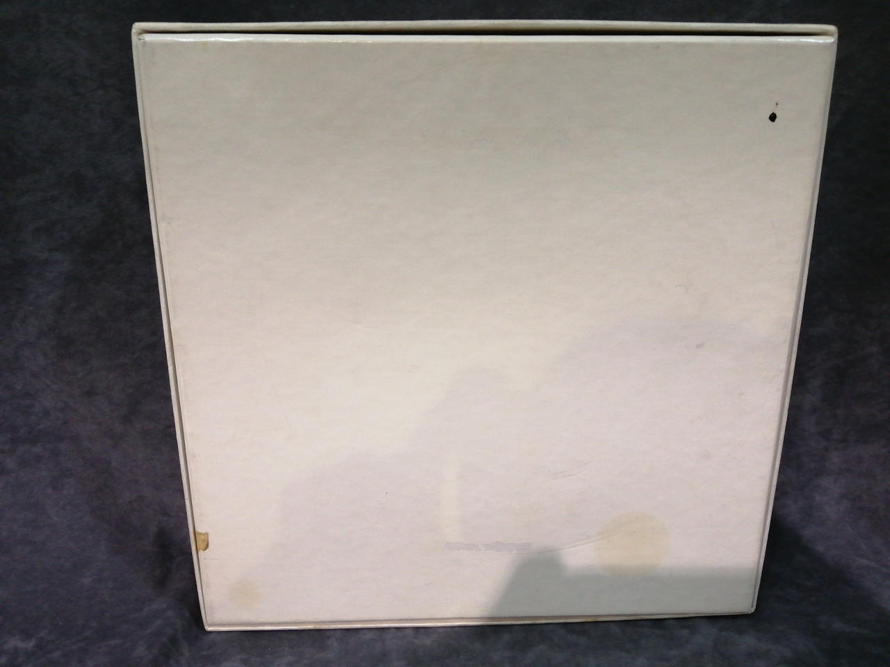 箱ダメージあり