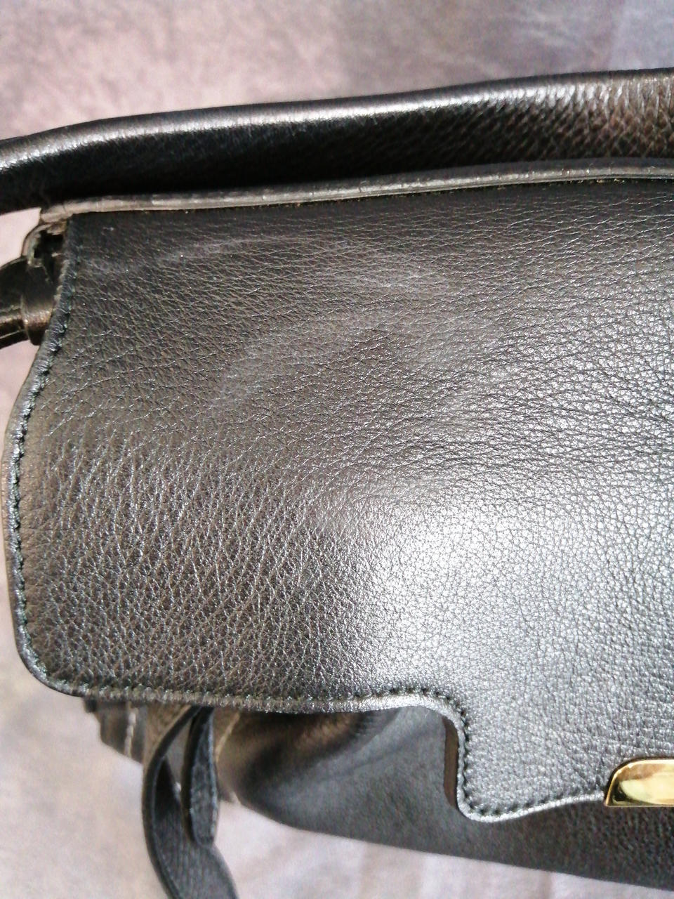 白い汚れがあります