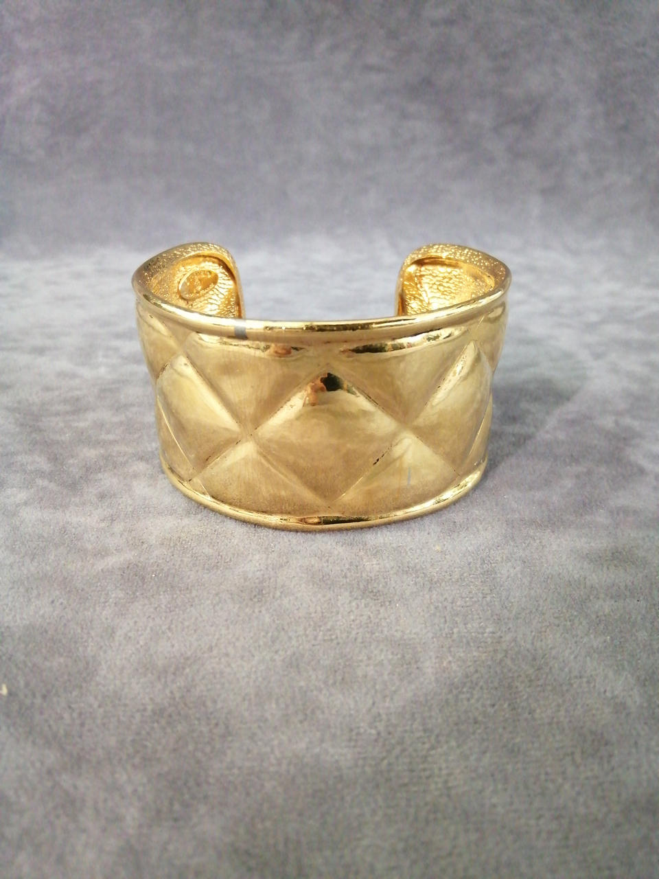 塗装剥げ、傷ダメージあり