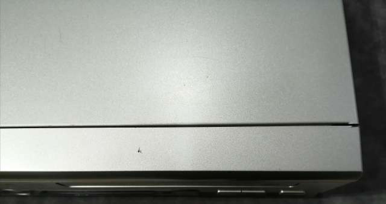 天井パネルと前面パネル少しすきまあります