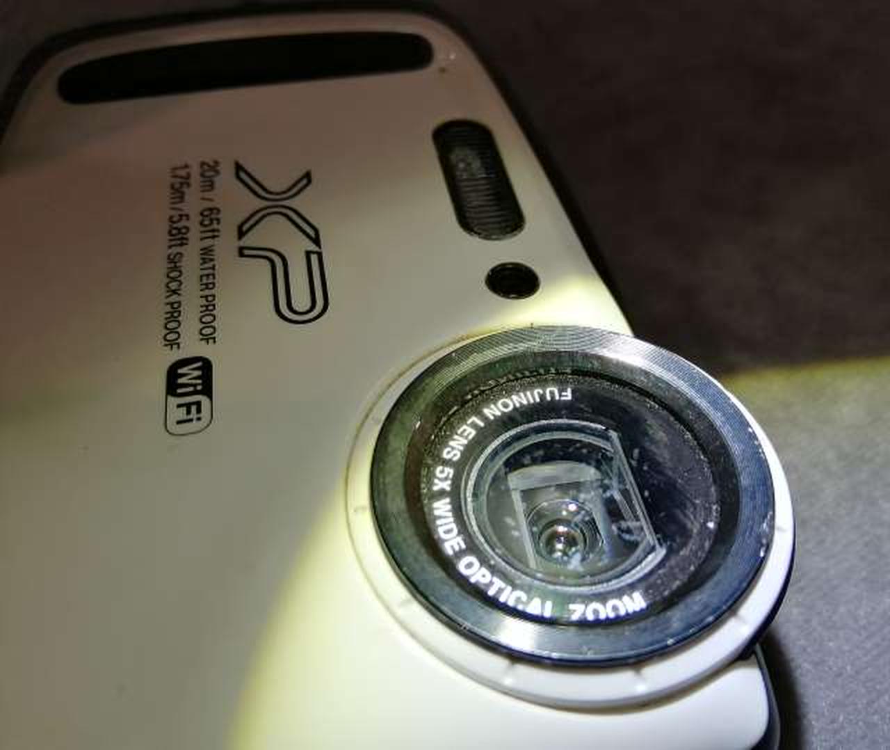 レンズ保護ガラスシミ有