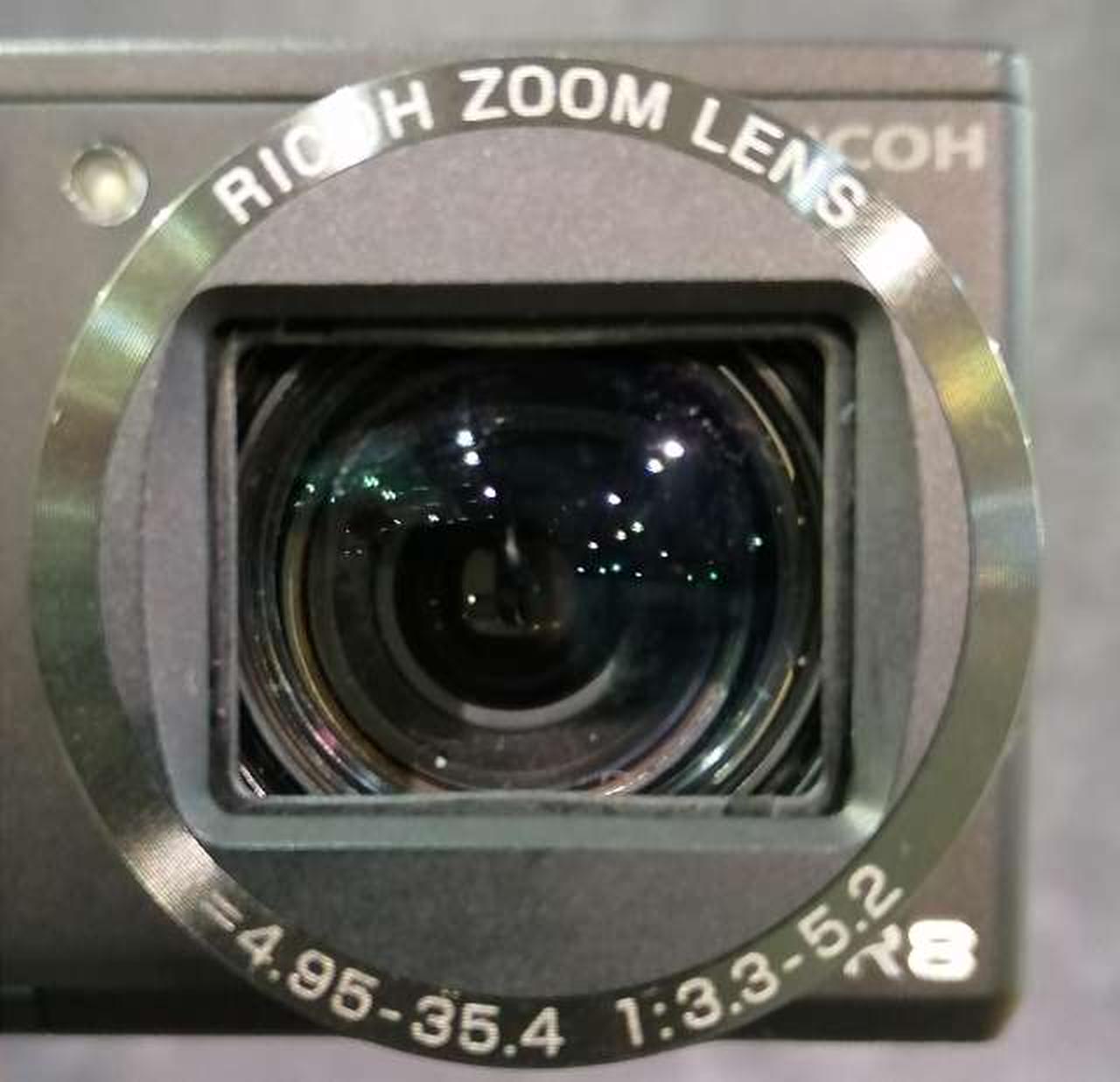 レンズに若干キズ・塵あり