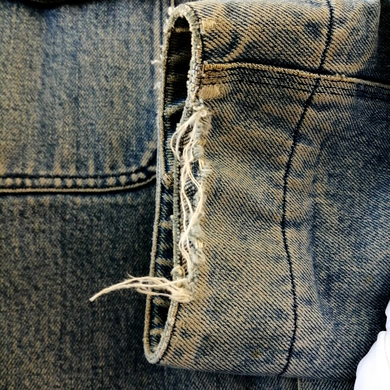 両袖ダメージあり