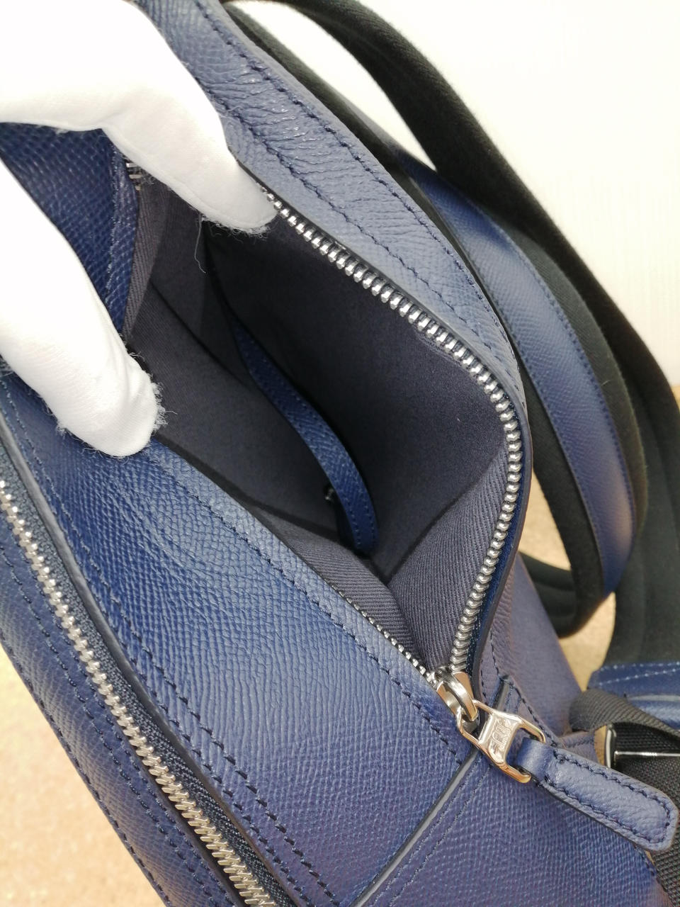 dunhill ビジネスリュック Men's Backpacks | Leather Rucksacks | dunhill US Online Store
