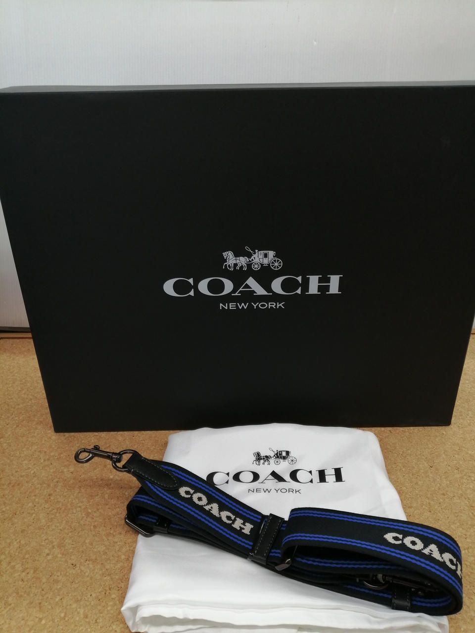 化粧箱・保存袋・ショルダー付き