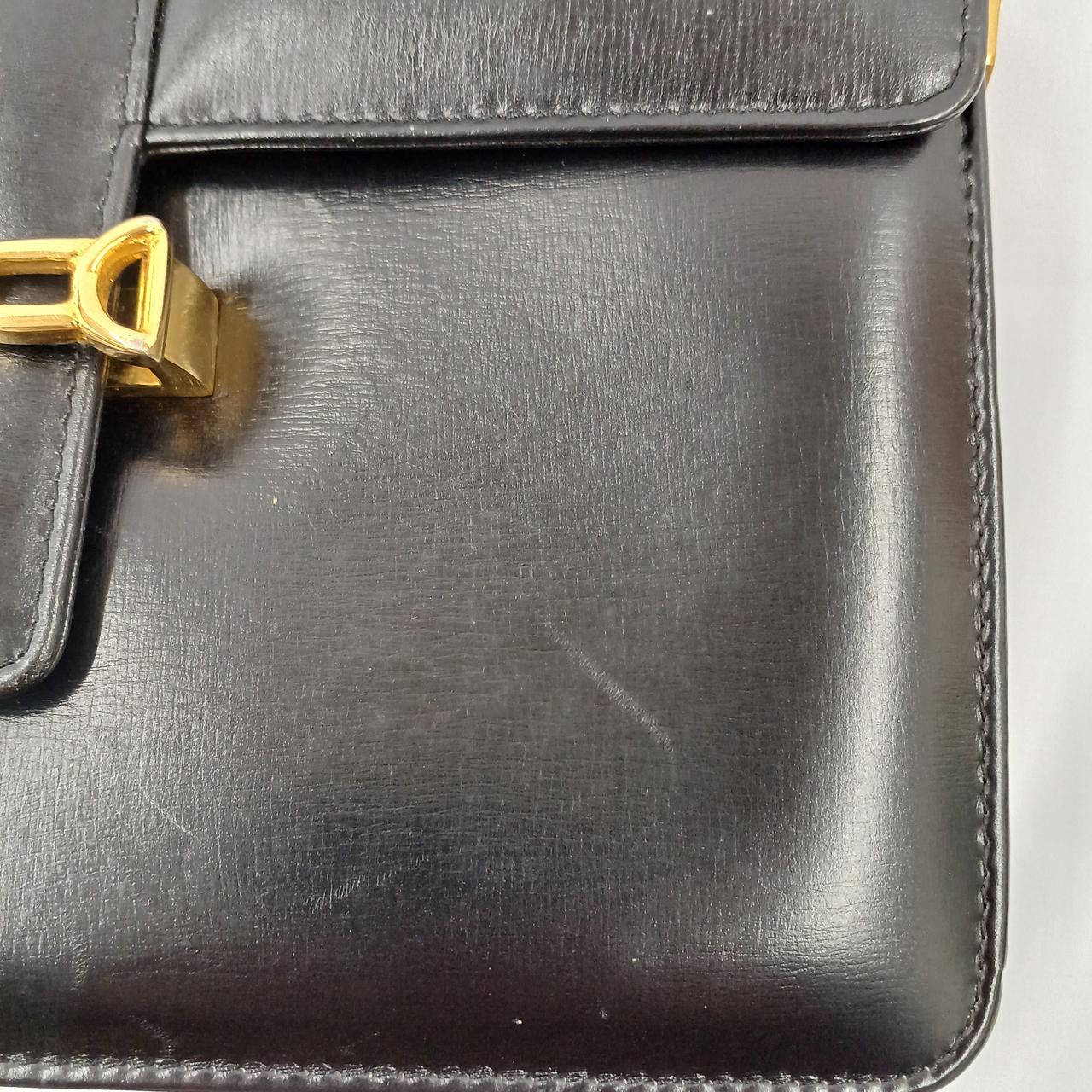 白い点々、傷あり