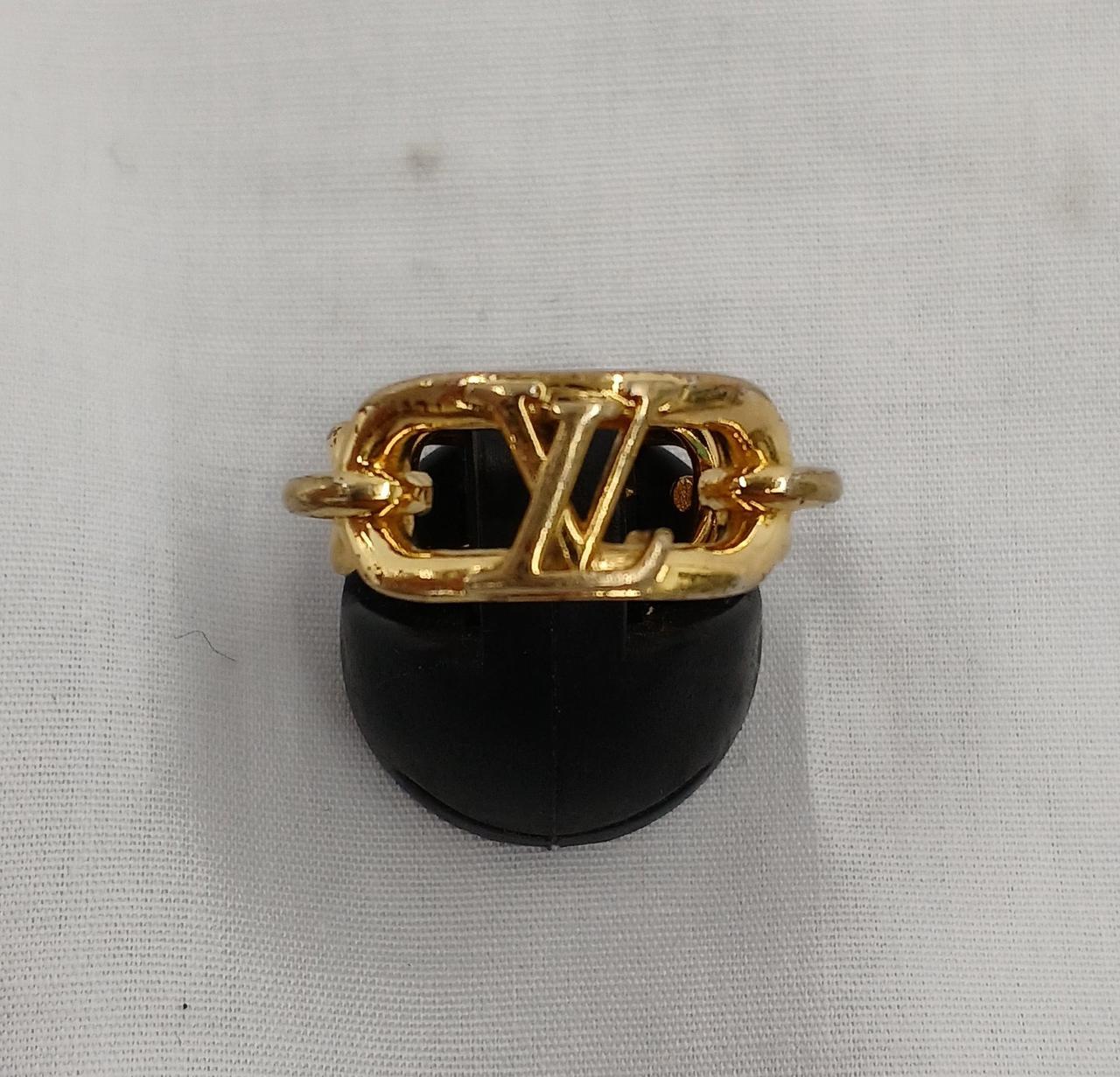Louis Vuitton ゴールドリング Louis Vuitton Monogram Yellow Gold Cocktail Band Ring Sz 6 3