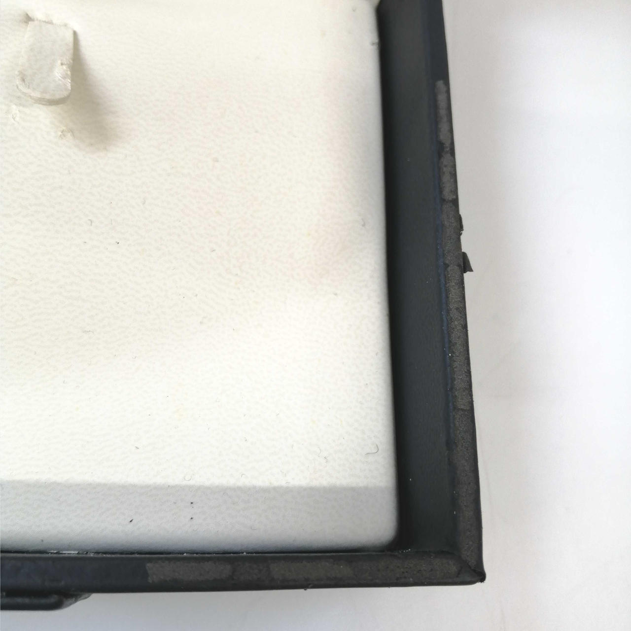 ケース劣化有り