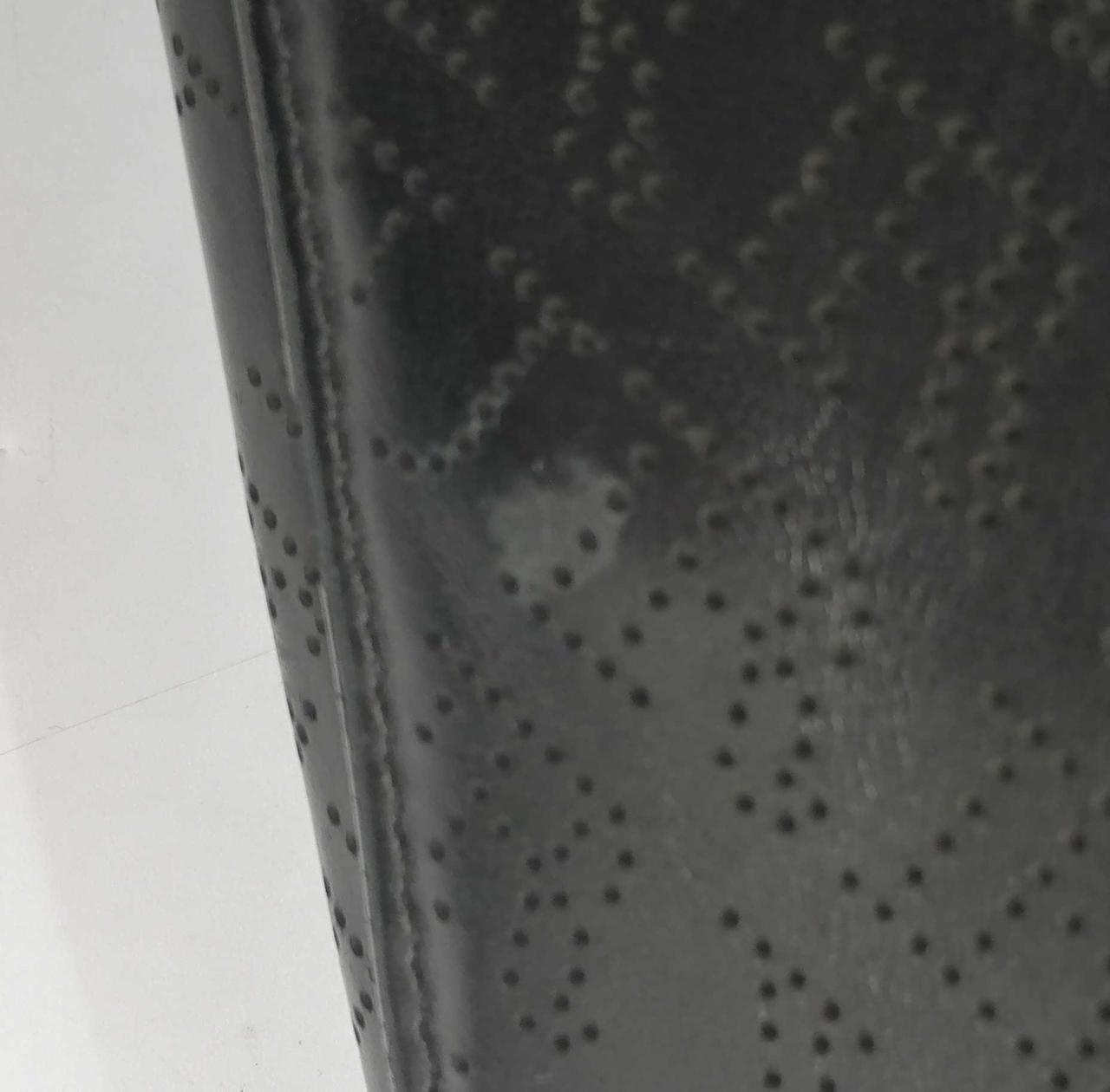 金具裏汚れダメージ有