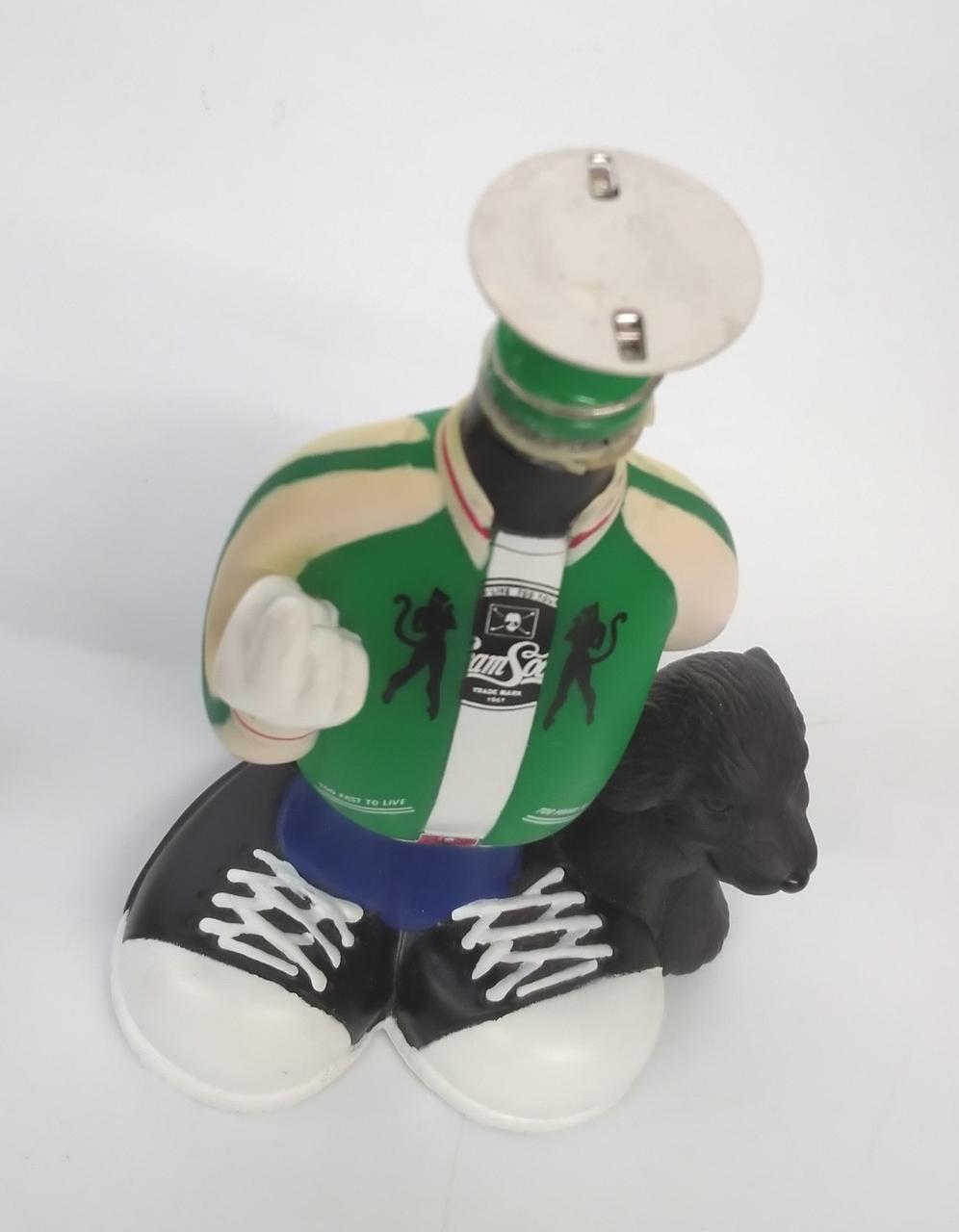 頭パーツが取れています。