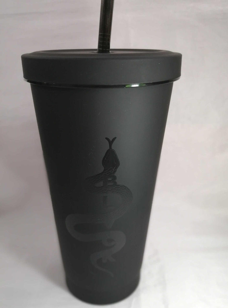 気にならない程度のキズあり