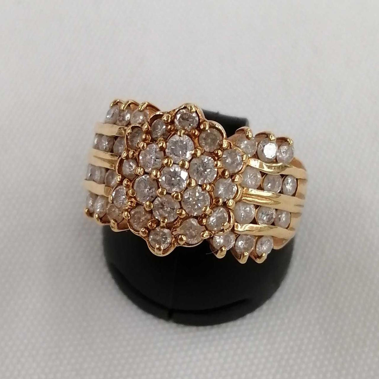 石、曇り、キズ、欠け等あり