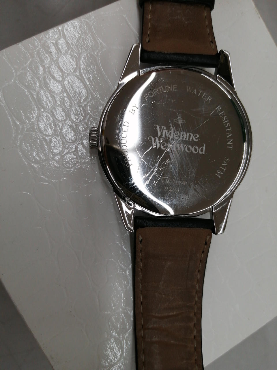 Vivienne Westwood 1802001FY002MD401 関税送料込 000000156690-01-l.jpg?t=