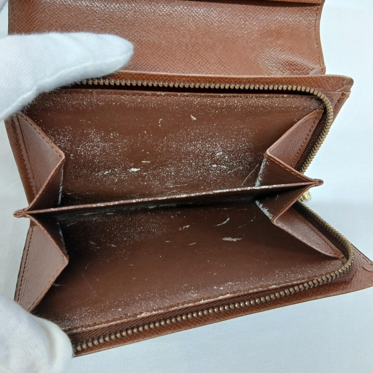 中劣化激しいです。