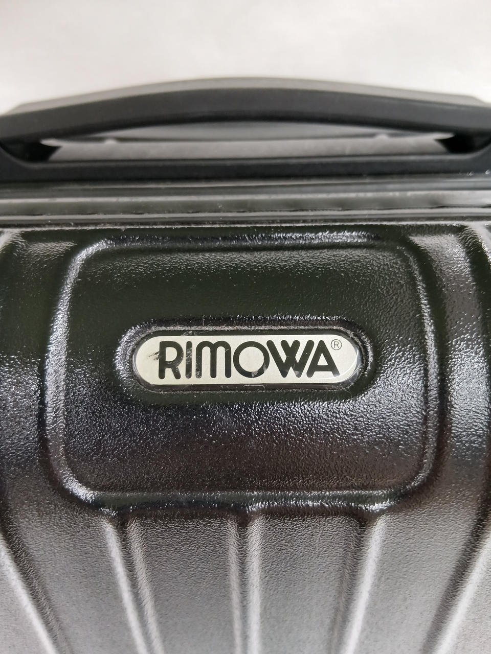 RIMOWAのロゴベタつきあり