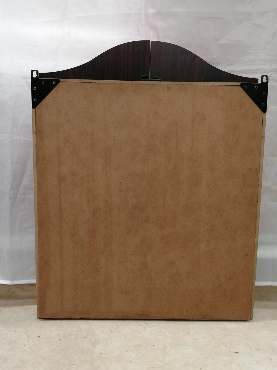 背面ガタツキあり