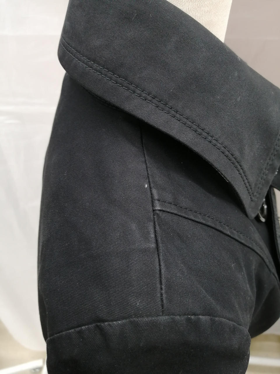 肩　白くなってます