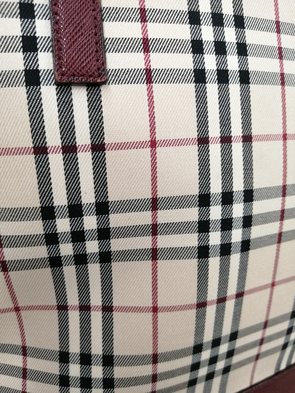 微細な汚れあり