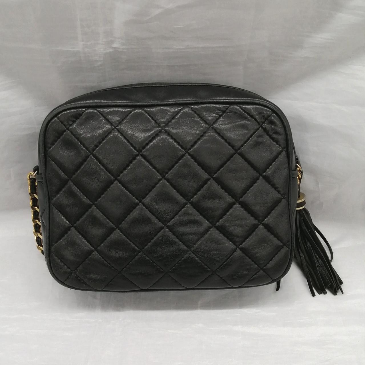 白く汚れてます。