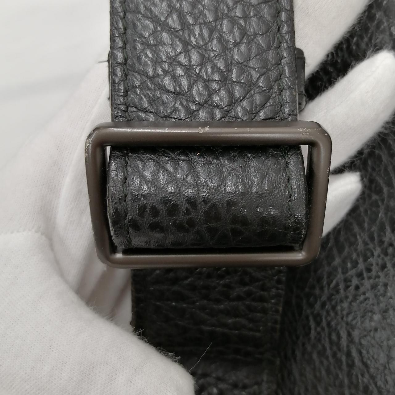 ショルダーストラップ金具キズあり