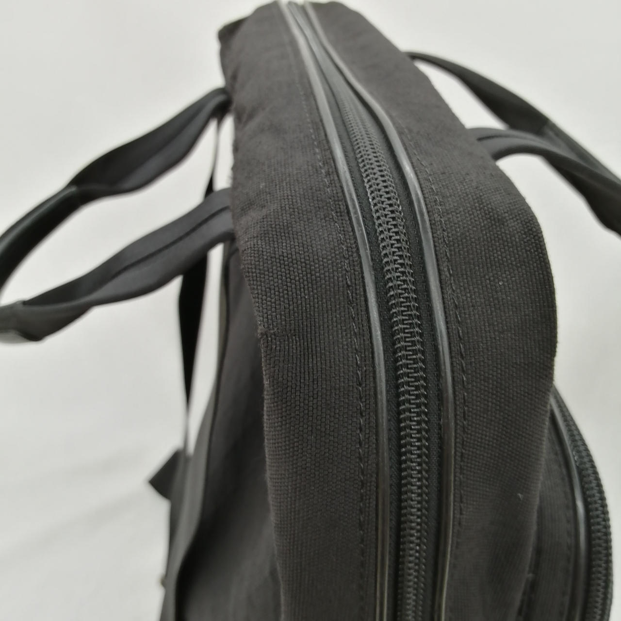 全体的に毛羽立ちあり