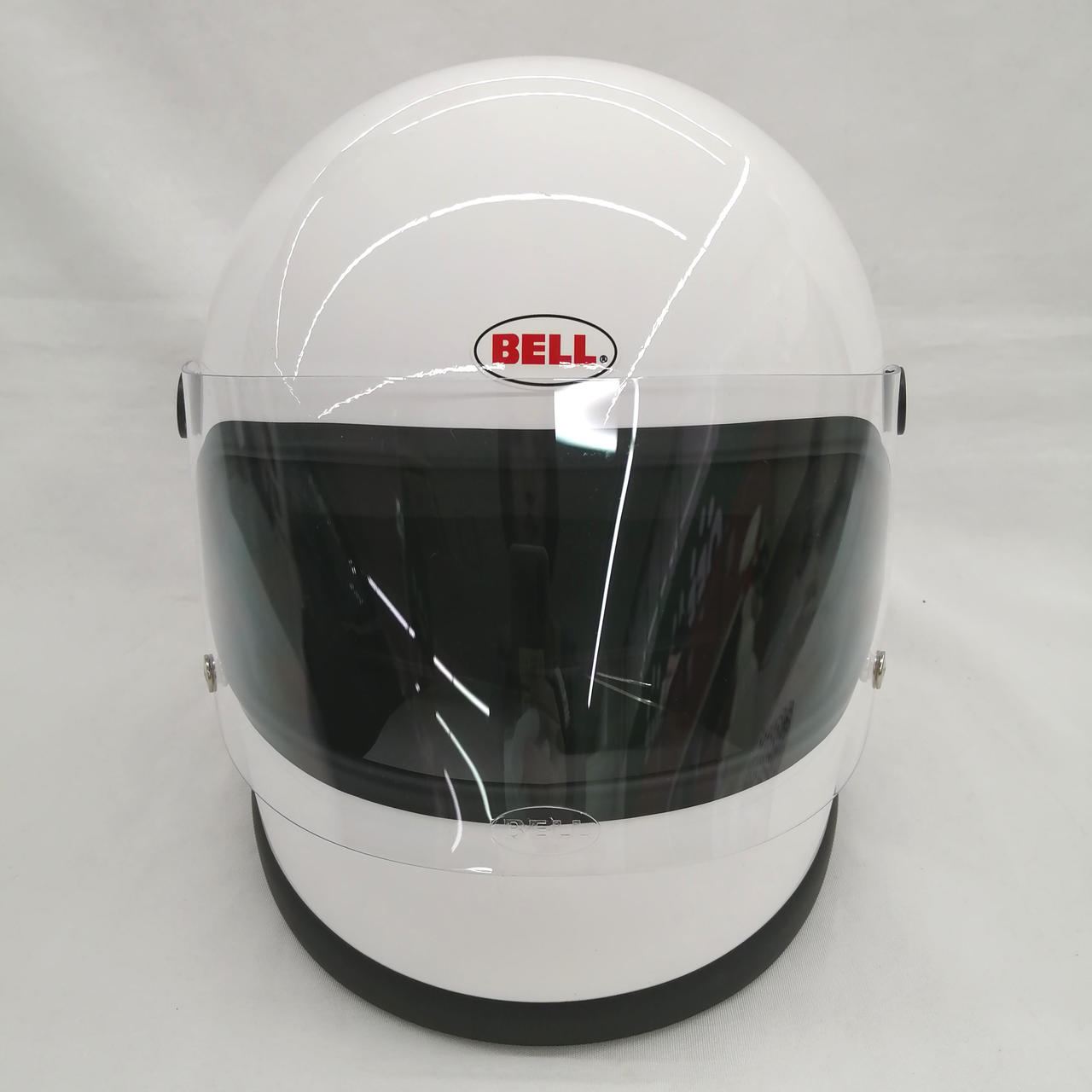 前頭部にキズあり