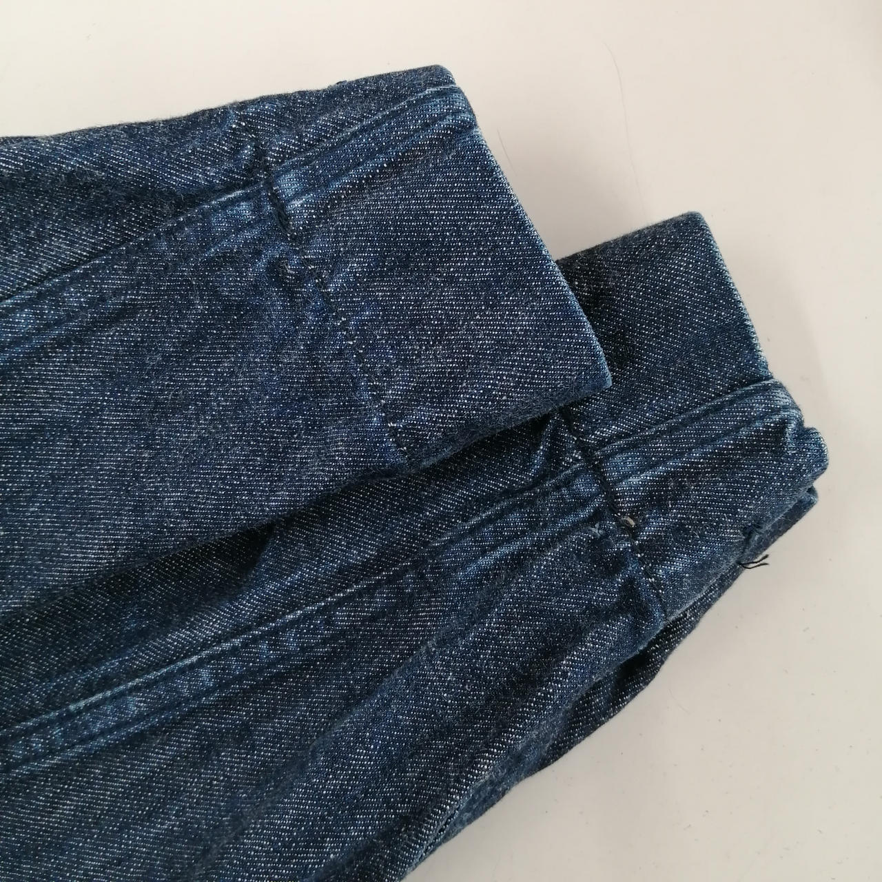 変色あり。ボタンで形が変えられます。