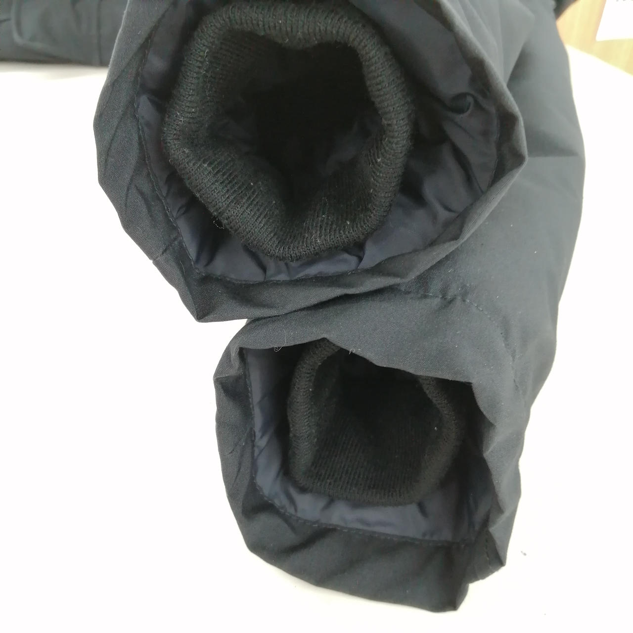 袖内側毛玉あり