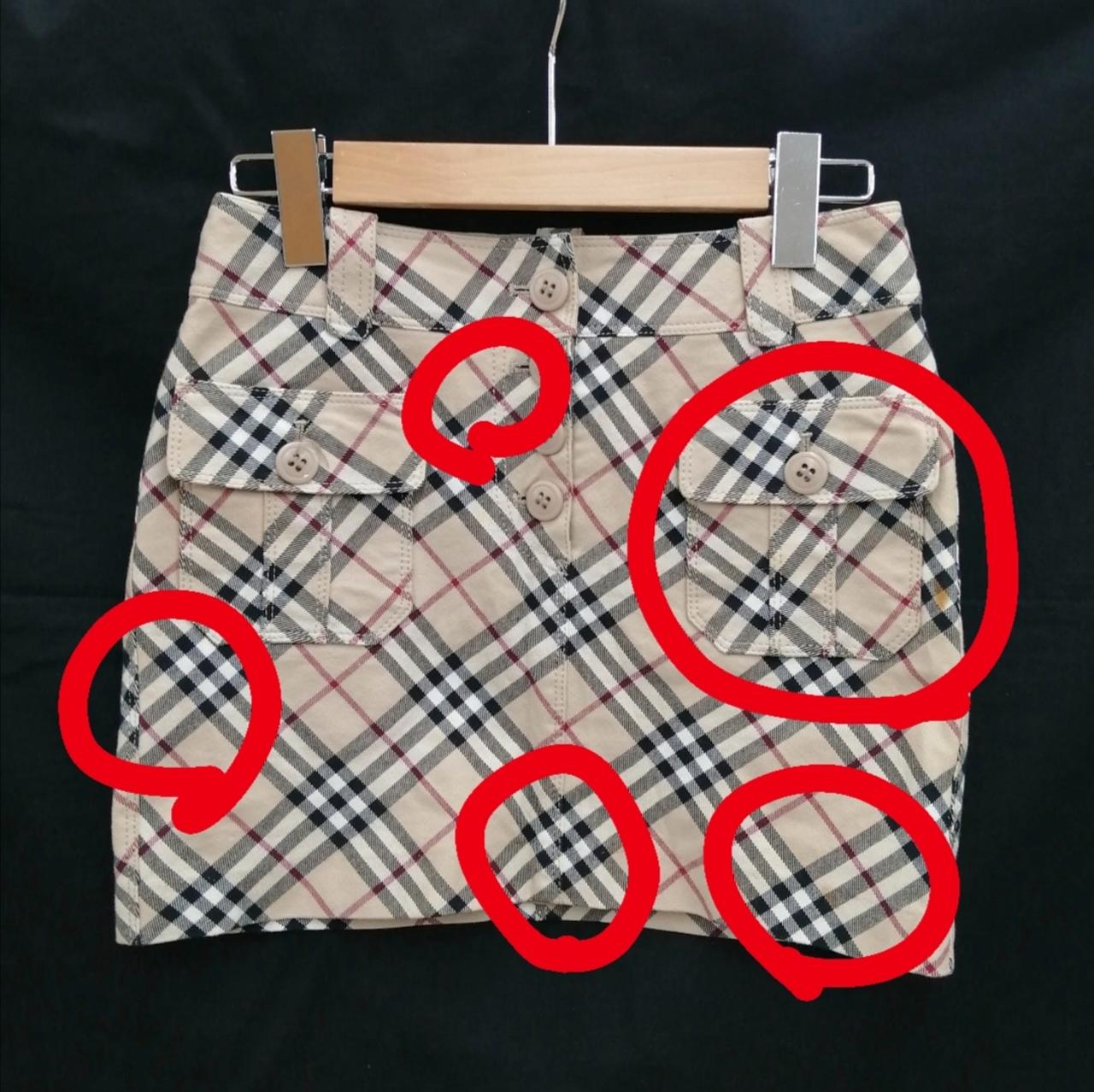 赤丸部分シミあり